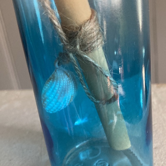 NWT Beautiful Blue & Green-Message In A Bottle Decorative Beach Glass Bottles 🐚 - Picture 9 of 17
